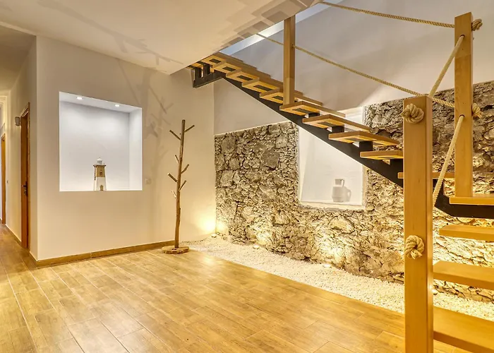 Feriehus Spacious With Tropical Garden, Bbq, Near Seaside *