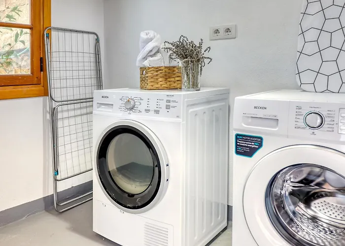 Spacious With Tropical Garden, Bbq, Near Seaside Los Silos