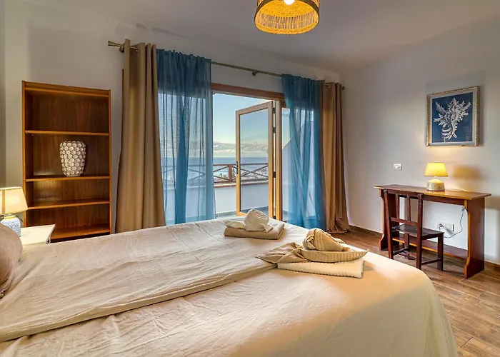 Spacious With Tropical Garden, Bbq, Near Seaside Feriehus *