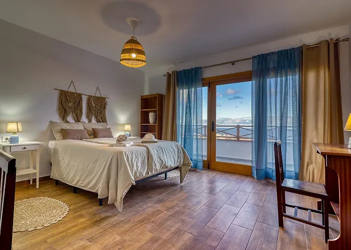 Spacious With Tropical Garden, Bbq, Near Seaside Feriehus *