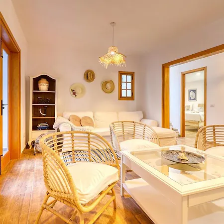 Spacious With Tropical Garden, Bbq, Near Seaside * Los Silos